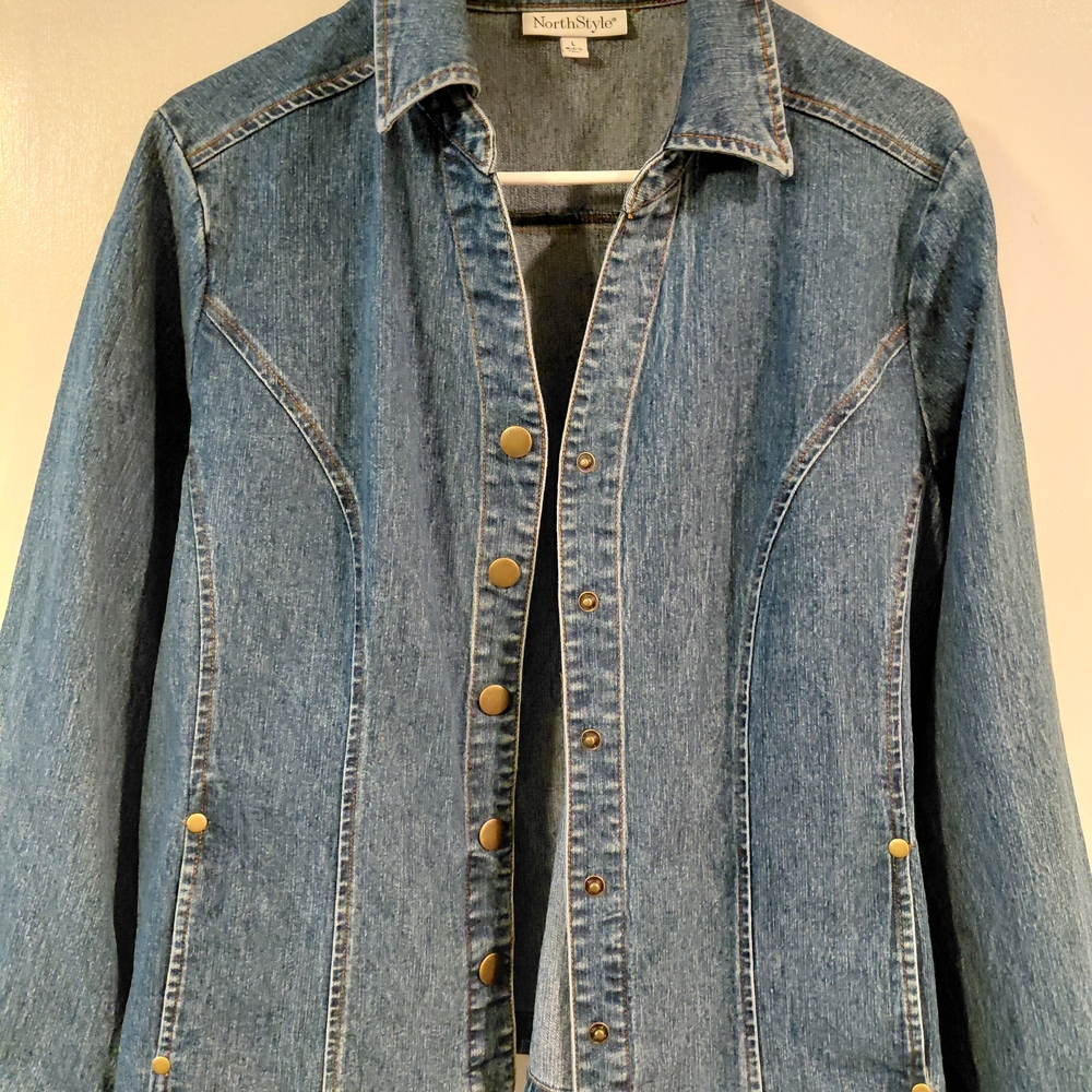 NorthStyle Women's Denim Button-Up Jacket